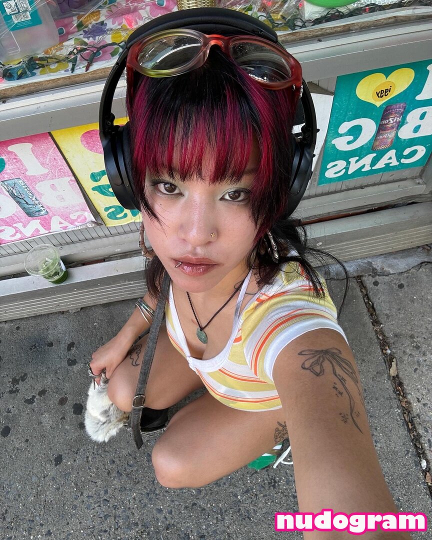 14strk / Elle Hioe / itselleokay OnlyFans Leaks Photo #9