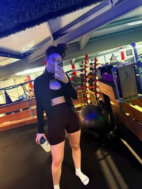 Abbi Pulling Nude Leaks OnlyFans Photo 5