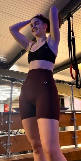 Abbi Pulling Nude Leaks OnlyFans Photo 12