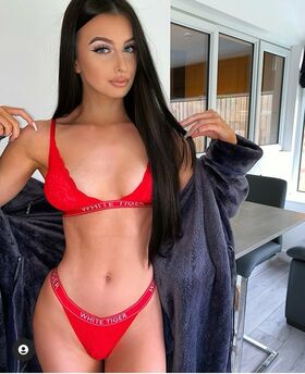 Abbie Griffiths Nude Leaks OnlyFans Photo 1