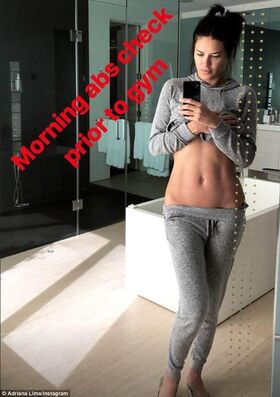 Adriana Lima Nude Leaks OnlyFans Photo 40