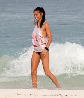 Adriana Lima Nude Leaks OnlyFans Photo 49