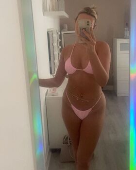 Aimee McColl Nude Leaks OnlyFans Photo 11