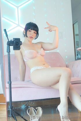 airy.blossom Nude Leaks OnlyFans Photo 24