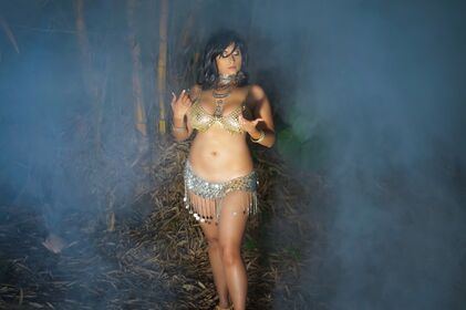 Aiysha Saagar Nude Leaks OnlyFans Photo 30