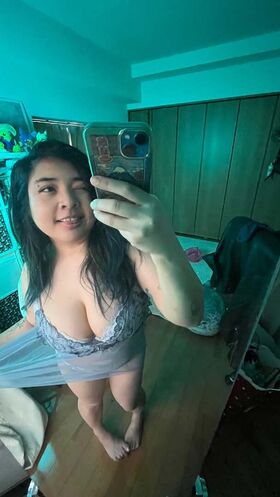 Akidearest Гола изтичане OnlyFans снимка 523