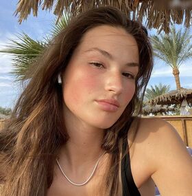 aleandrafrerk / ale4ndra