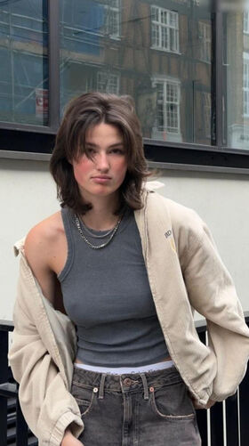 aleandrafrerk / ale4ndra