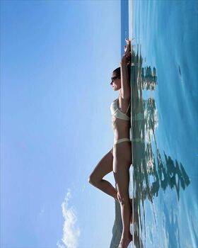 Alessandra Ambrosio Nude Leaks OnlyFans Photo 114