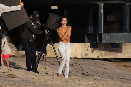 Alessandra Ambrosio Nude Leaks OnlyFans Photo 353