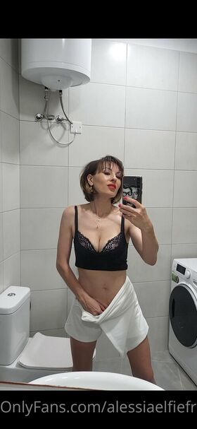 alessiaelfiefree Nude Leaks OnlyFans Photo 47
