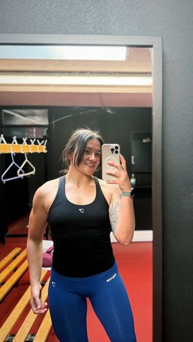 Alex Windsor Nude Leaks OnlyFans Photo 32