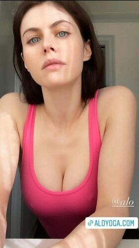 Alexandra Daddario Nude Leaks OnlyFans Photo 286