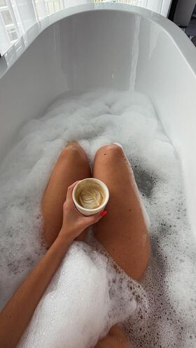 Alexandra Ianculescu Nude Leaks OnlyFans Photo 93