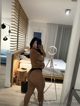 Alexis-Jade Nude Leaks OnlyFans Photo 23