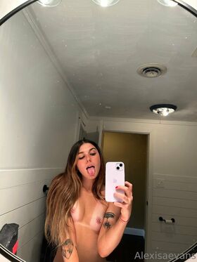 Alexisaevans Nude Leaks OnlyFans Photo 18
