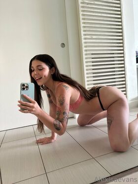 Alexisaevans Nude Leaks OnlyFans Photo 42