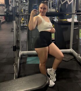 aleyynaa.demiir Nude Leaks OnlyFans Photo 5