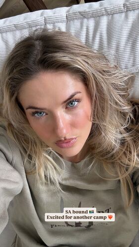 Alica Schmidt नग्न लीक OnlyFans फोटो 1349