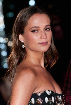 Alicia Vikander Nude Leaks OnlyFans Photo 70