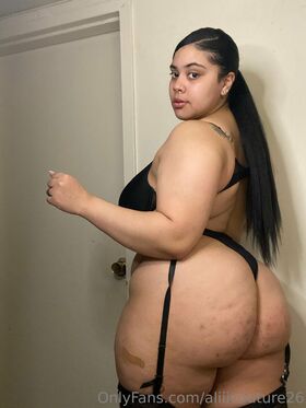 aliiicouture26 Nude Leaks OnlyFans Photo 3