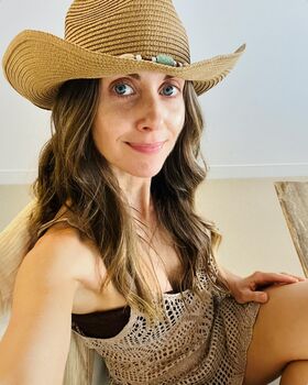 Alison Brie Nude Leaks OnlyFans Photo 272