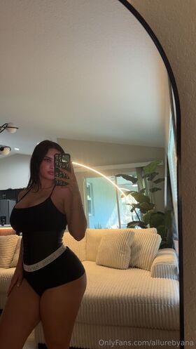 allurebyana Nacktes Leaks OnlyFans Foto 5