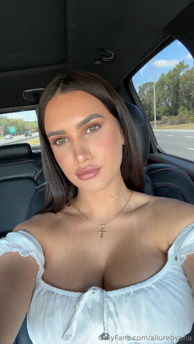 allurebyana Nacktes Leaks OnlyFans Foto 15