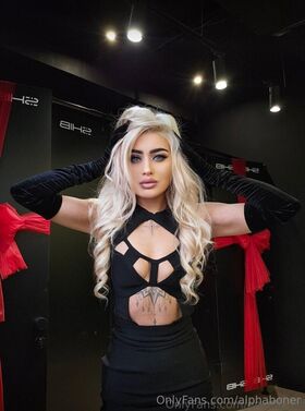 alphaboner Naken läcka OnlyFans foto 65