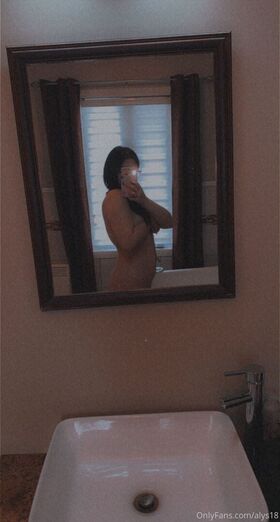 alys18 Nude Leaks OnlyFans Photo 3