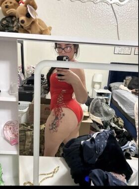 Alys2hot4u Naakte Leaks OnlyFans Foto 3