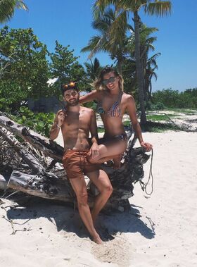 alysoneckmann Nude Leaks OnlyFans Photo 5