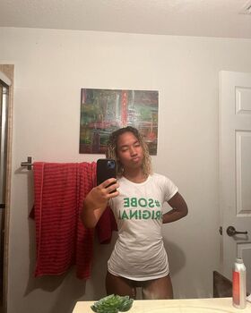 alysontsang Foto trapelata OnlyFans nuda 8