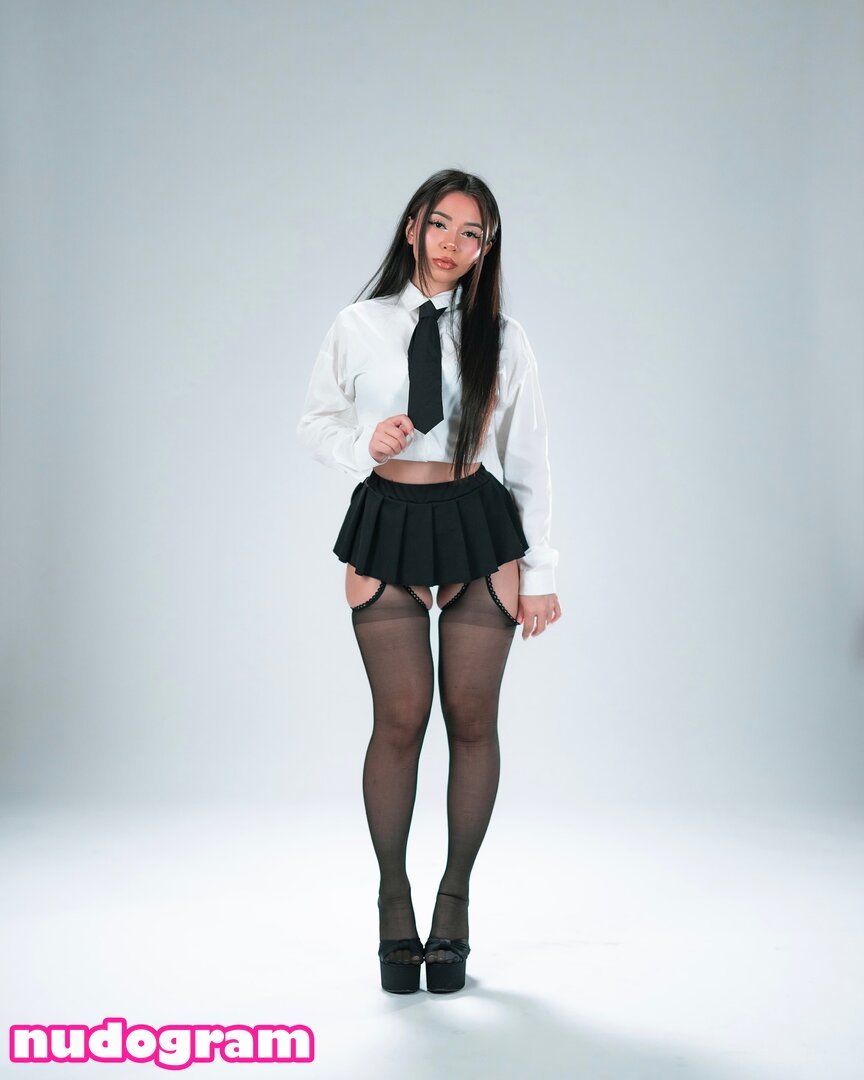 Alyssa Griffith  alyssagriffith_ Vuotaneet alastonkuvat OnlyFans-kuva 55  - Nudogram v2.1