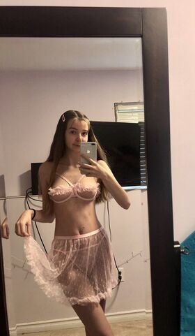 Alyssa May Nude Leaks OnlyFans Photo 5
