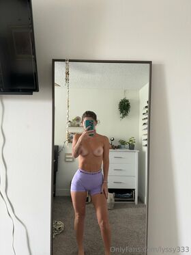 Alyssa Schwimer Nude Leaks OnlyFans Photo 4