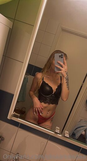 Amanda Leander Nude Leaks OnlyFans Photo 33