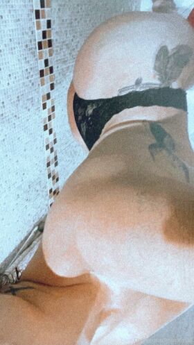 Amanda Miury Nøgne lækkede OnlyFans foto 45