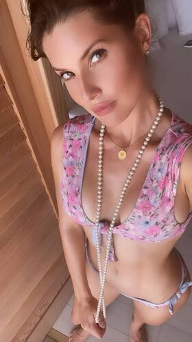 Amanda Rachelle Cerny Nude Leaks OnlyFans Photo 24