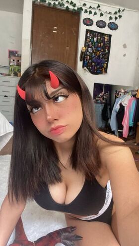 Amber_c5x Nude Leaks OnlyFans Photo 17