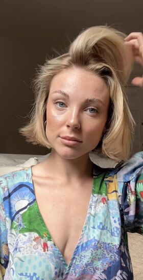 Amber Yackzan Гола изтичане OnlyFans снимка 6