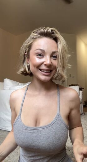 Amber Yackzan Гола изтичане OnlyFans снимка 17