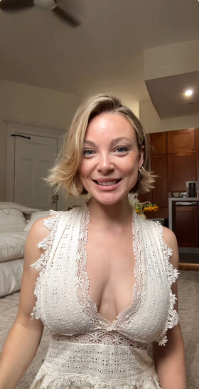 Amber Yackzan Гола изтичане OnlyFans снимка 18