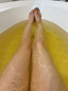 Amelie Dubon Nude Leaks OnlyFans Photo 1