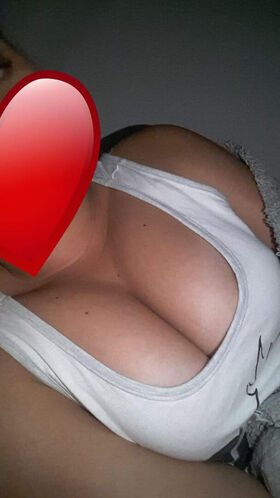Amiga Marmitinha Nude Leaks OnlyFans Photo 45