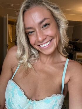 Amy Love Nude Leaks OnlyFans Photo 28