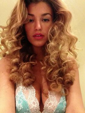 amywillerton Nude Leaks OnlyFans Photo 27