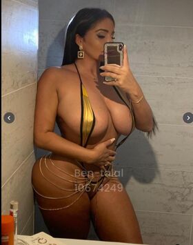 Anais Bragadias Nude Leaks OnlyFans Photo 8