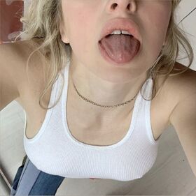 Anais Gallagher Nude Leaks OnlyFans Photo 40