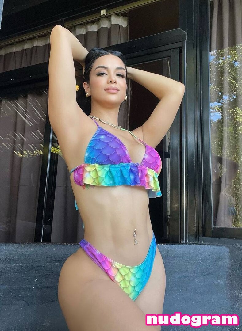 Anakarina Millan  anakarinamillan93  anakmm Гола изтичане OnlyFans снимка  13 - Nudogram v2.1